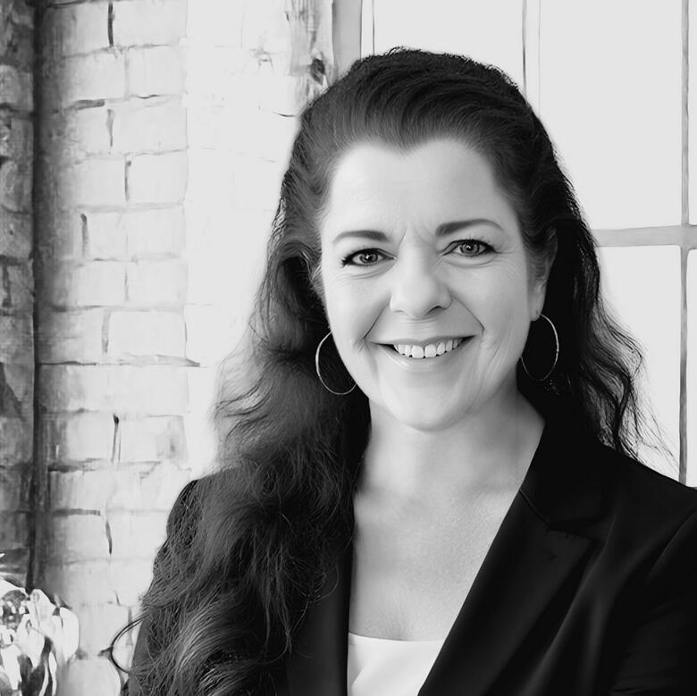 Christine Cox | NC Real Estate Broker | Consultant Christine Cox